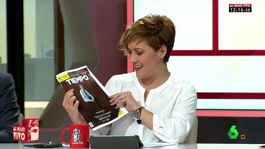 Cristina Pardo con la revista Cristina Pardo con la revista