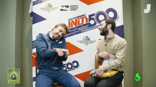 Frame 0.0 de: Fernando Alonso, ante su mayor 'reto': &iquest;conseguir&aacute; partir una nuez con su cuello?