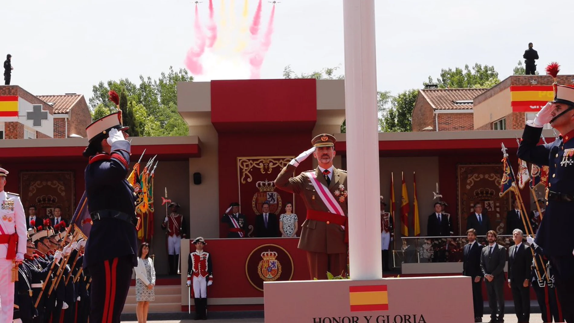 El Rey Felipe VI durante los actos por el Día de las Fuerzas Armadas