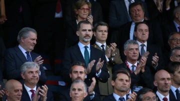 Felipe VI, en el palco del Vicente Calderón