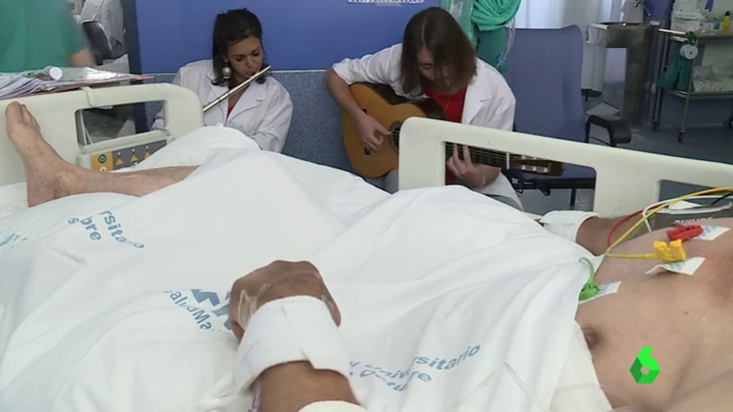 M&uacute;sicos de M&uacute;sica en Vena participando en el proyecto