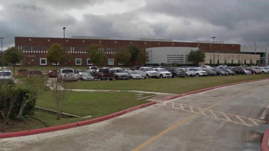 Centro escolar de la hija de Anthony Garay Centro escolar de la hija de Anthony Garay