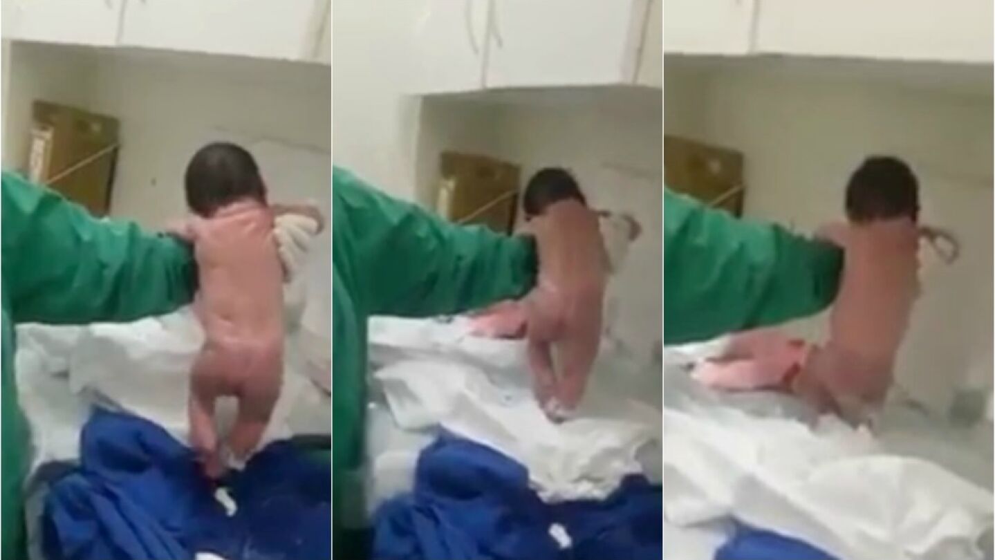 El beb&eacute; dando sus primeros pasos