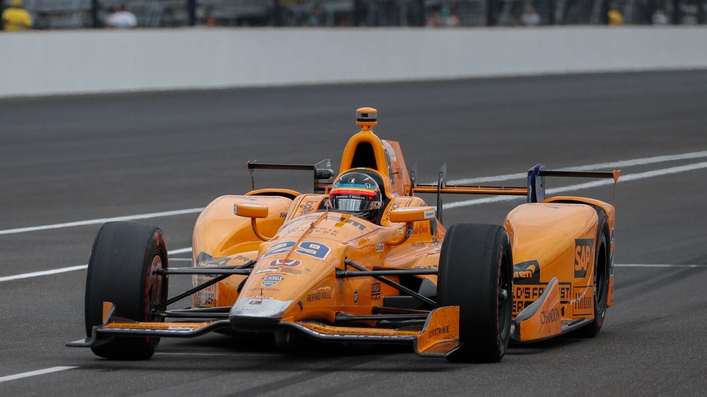 Fernando Alonso, en acci&oacute;n en Indian&aacute;polis