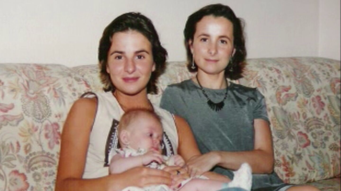 Beatriz Garrote junto a su hermana Maika
