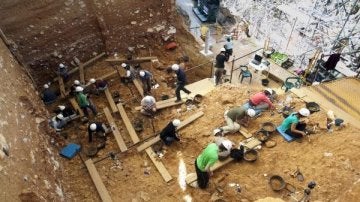 Excavaciones en el yacimiento histórico de Atapuerca