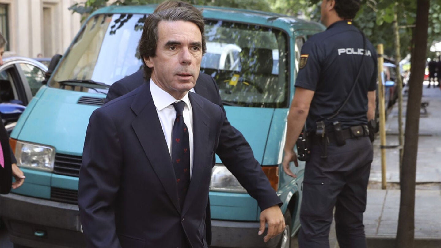 Aznar, momentos antes de inaugurar la Semana Atl&aacute;ntica