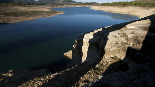La sequ&iacute;a provoca el estado de emergencia en r&iacute;os y pantanos en la cuenca del Ebro 