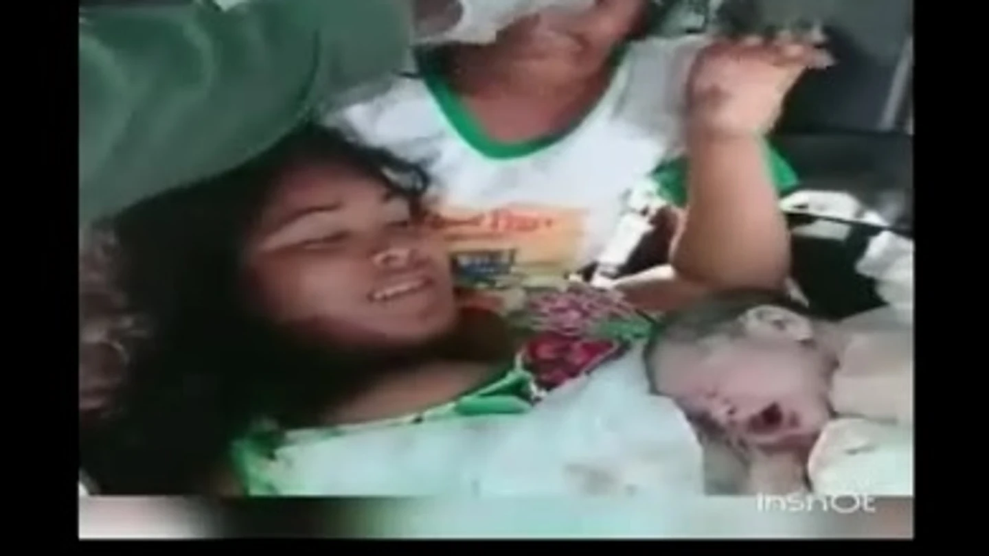 Shirlana Graciele se puso de parto durante el vuelo en helicóptero Shirlana Graciele se puso de parto durante el vuelo en helicóptero