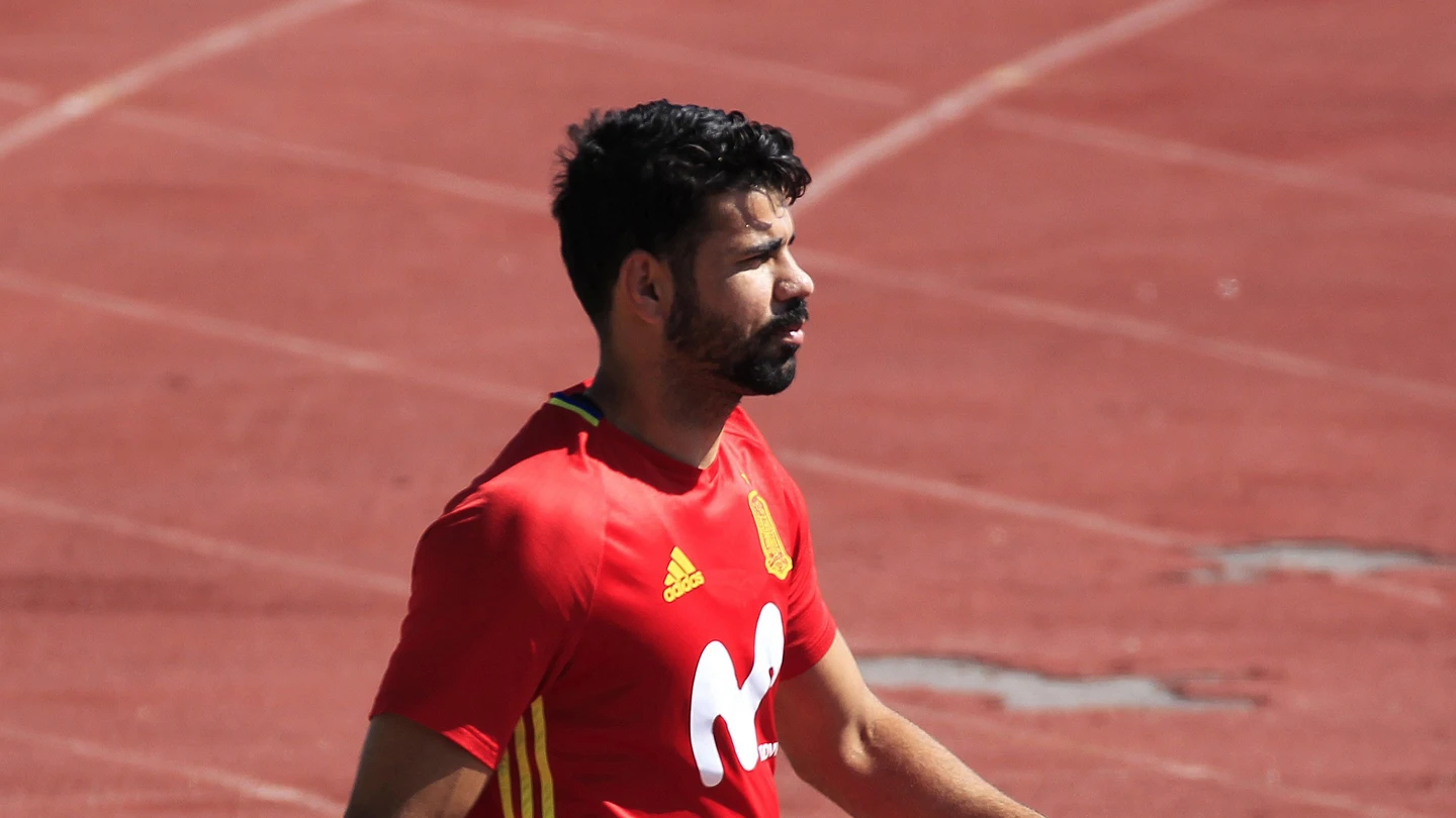 Diego Costa, en un entrenamiento de la selección española Diego Costa, en un entrenamiento de la selección española