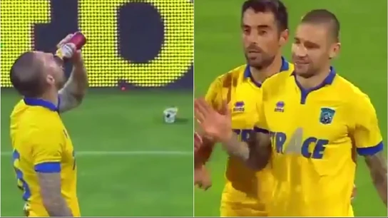 Se bebe una cerveza y marca el gol del empate Se bebe una cerveza y marca el gol del empate