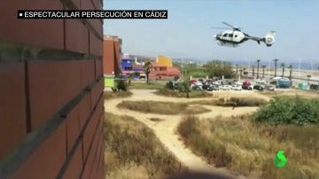 Helicóptero persiguiendo a un traficante en La Linea de la Concepción
