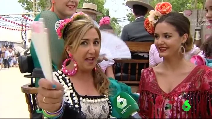 Devoción en la procesión VS fiesta en la feria, las dos caras del Corpus de Granada que dividen a sus fieles Devoción en la procesión VS fiesta en la feria, las dos caras del Corpus de Granada que dividen a sus fieles