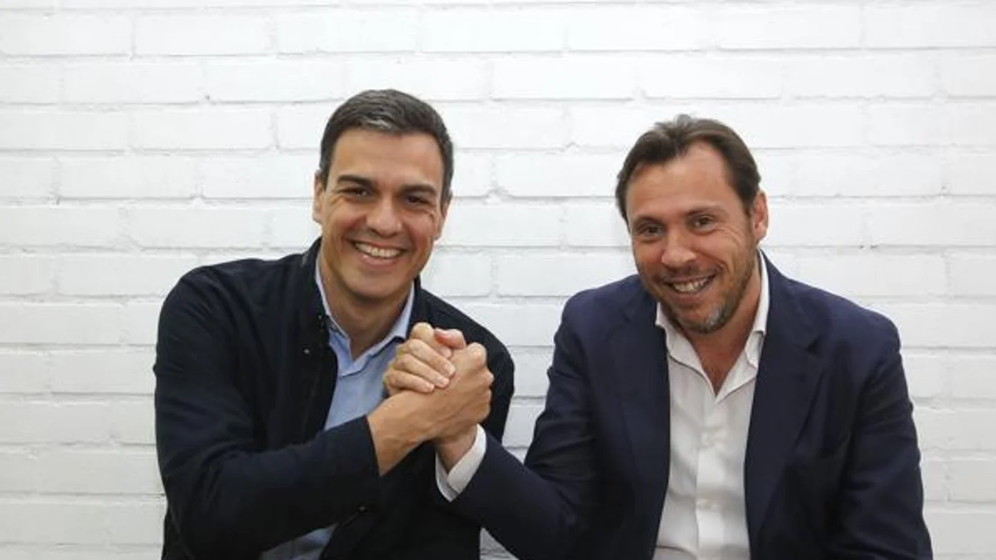 El alcalde de Valladolid, Óscar Puente, con Pedro Sánchez. El alcalde de Valladolid, Óscar Puente, con Pedro Sánchez.
