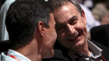 Pedro Sánchez y José Luis Rodríguez Zapatero, en el 39 Congreso Federal del PSOE