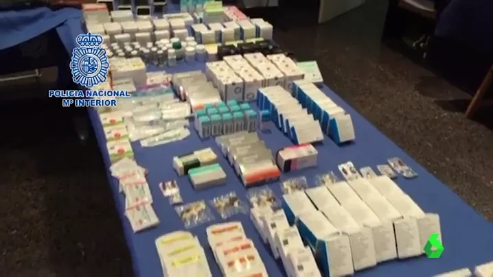 Desarticulan una organización dedicada a la venta de medicamentos ilegales para el desarrollo muscular en Baleares Desarticulan una organización dedicada a la venta de medicamentos ilegales para el desarrollo muscular en Baleares