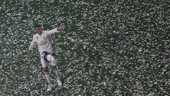 Cristiano Ronaldo, en la fiesta de la Duodécima en el Santiago Bernabéu Cristiano Ronaldo, en la fiesta de la Duodécima en el Santiago Bernabéu