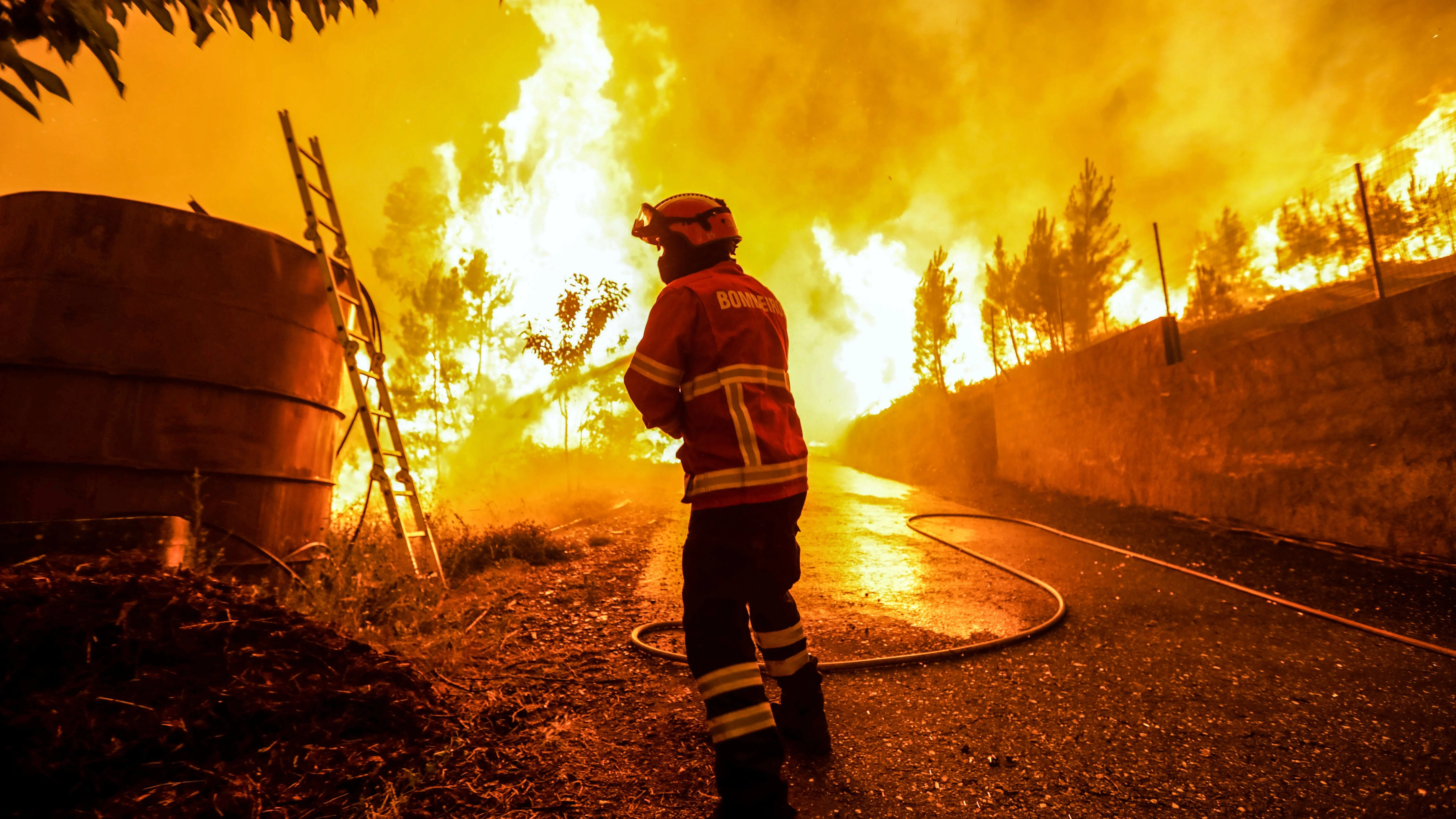 El brutal incendio de Portugal sigue descontrolado