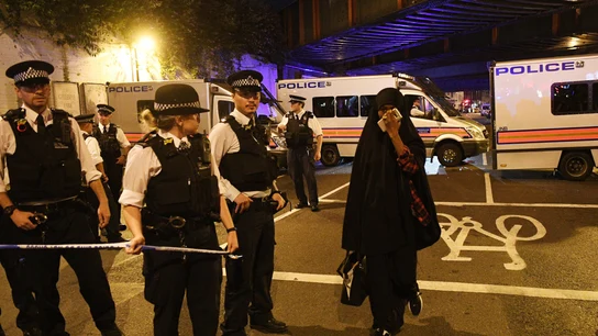 La furgoneta arremetió contra los fieles musulmanes que salían de la mezquita de Finsbury Park La furgoneta arremetió contra los fieles musulmanes que salían de la mezquita de Finsbury Park