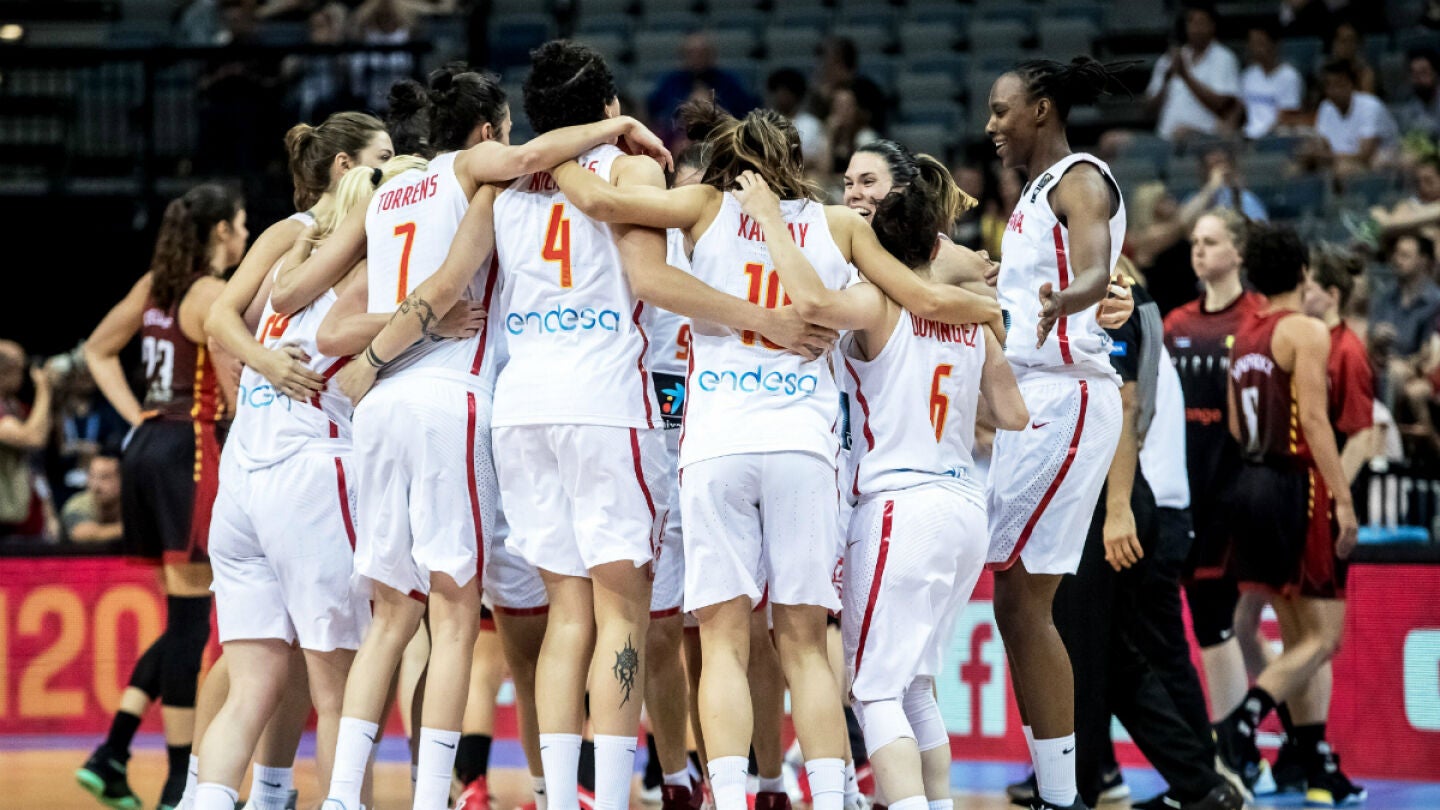 Espa&ntilde;a celebra una victoria