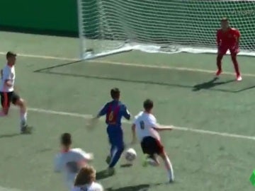 Jan Molina anota el 1-0 ante el Valencia Jan Molina anota el 1-0 ante el Valencia