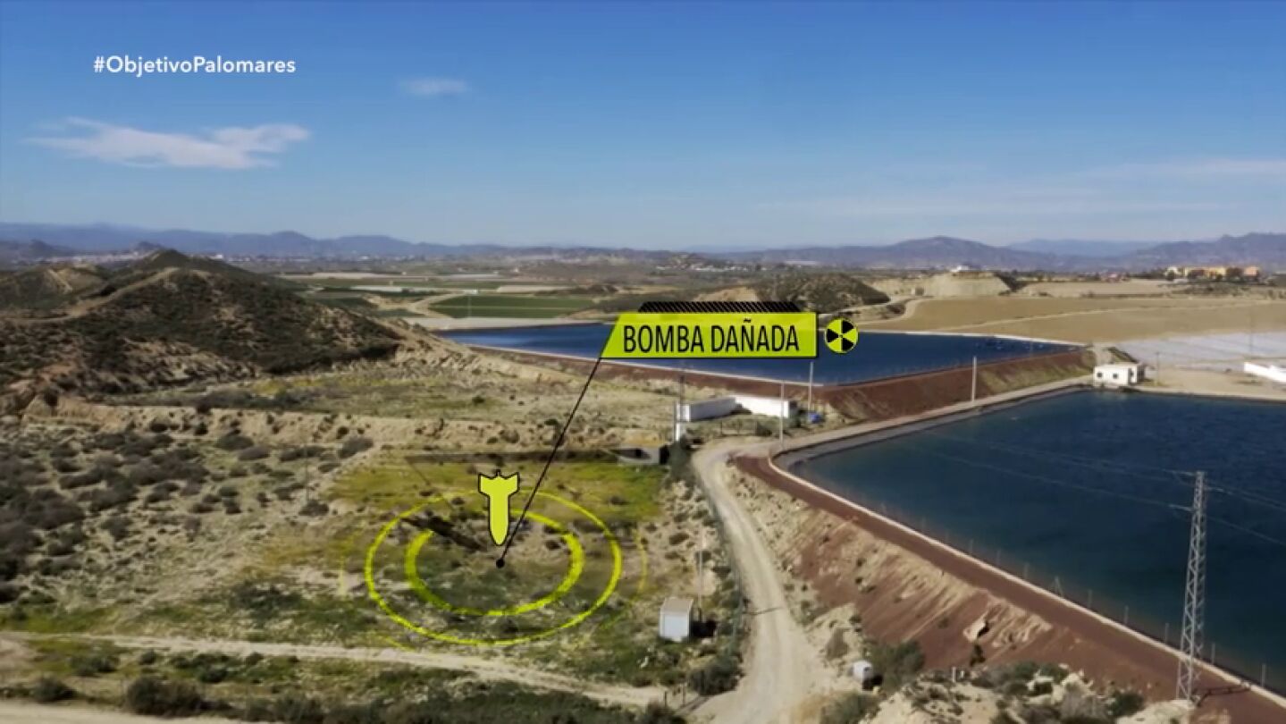 Incre&iacute;ble pero cierto: dos balsas de agua para regad&iacute;o junto al lugar donde cay&oacute; la bomba en Palomares