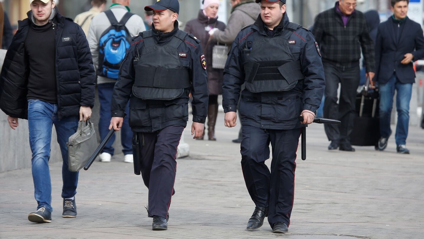 Agentes de Polic&iacute;a rusa