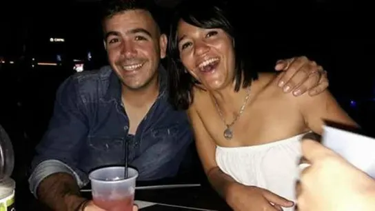 Alfredo Tucurmán posa con su esposa, acusada de su homicidio Alfredo Tucurmán posa con su esposa, acusada de su homicidio
