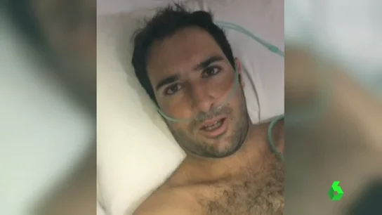 Cristian Bosco, el surfista cántabro con leucemia atrapado en Bali, vuelve a casa: "El sol sale hoy, estoy lleno de felicidad" Cristian Bosco, el surfista cántabro con leucemia atrapado en Bali, vuelve a casa: "El sol sale hoy, estoy lleno de felicidad"