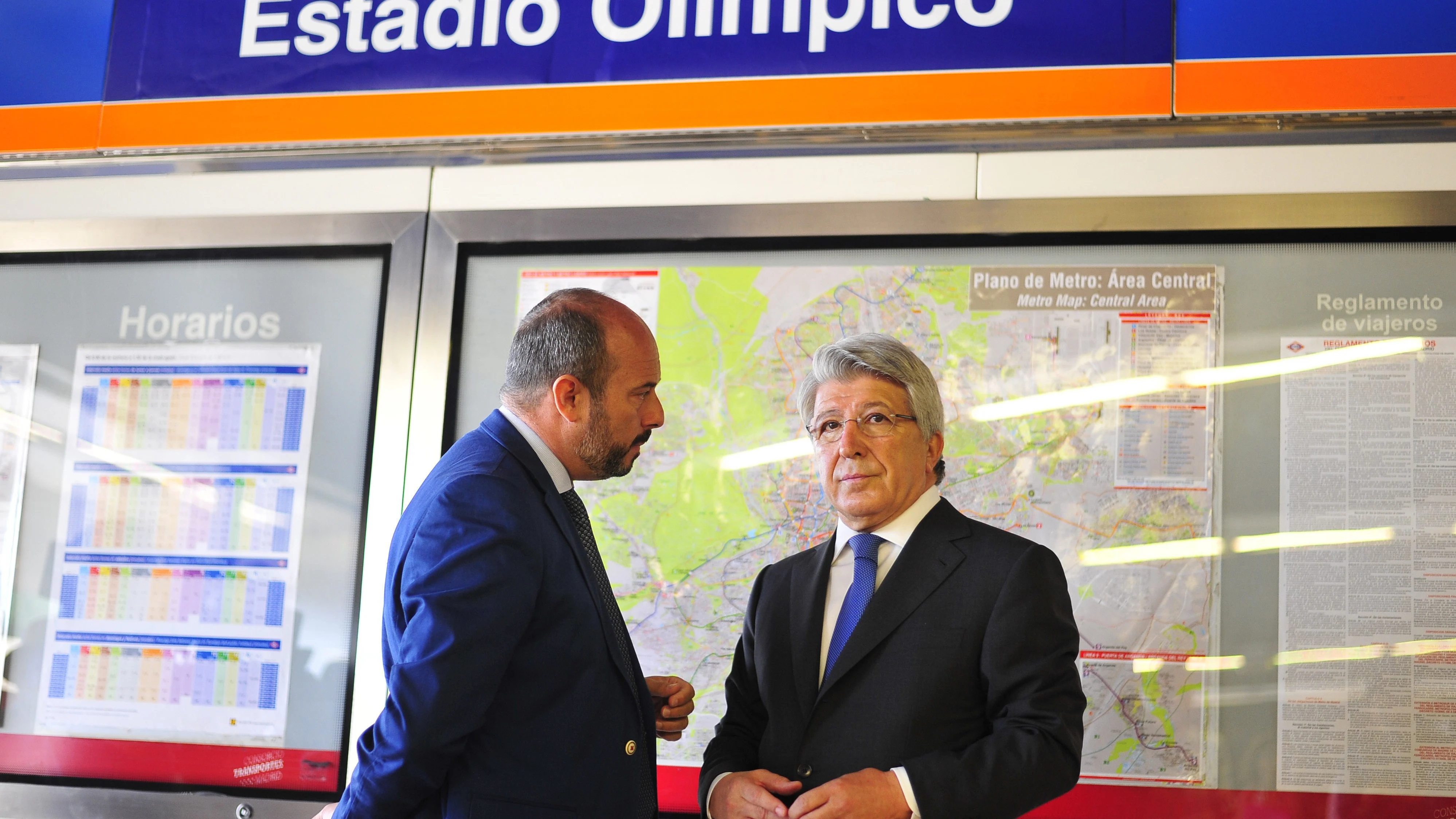 Cerezo presenta la estación 'Estadio Metropolitano' Cerezo presenta la estación 'Estadio Metropolitano'