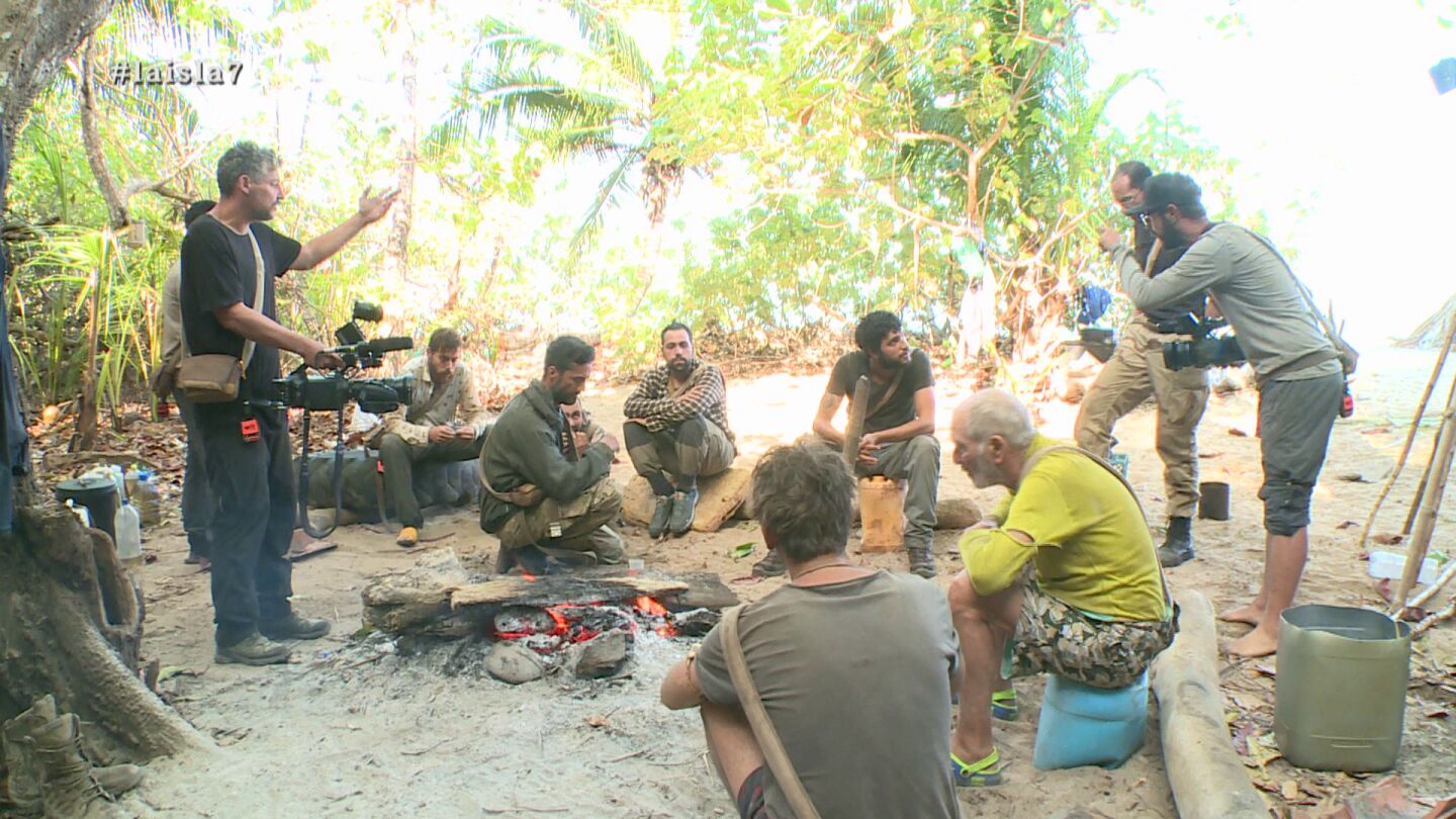 Fuerte discusi&oacute;n en La Isla