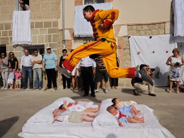 La fiesta del colacho La fiesta del colacho