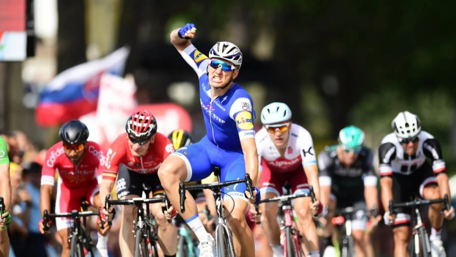 Kittel celebra la victoria de etapa