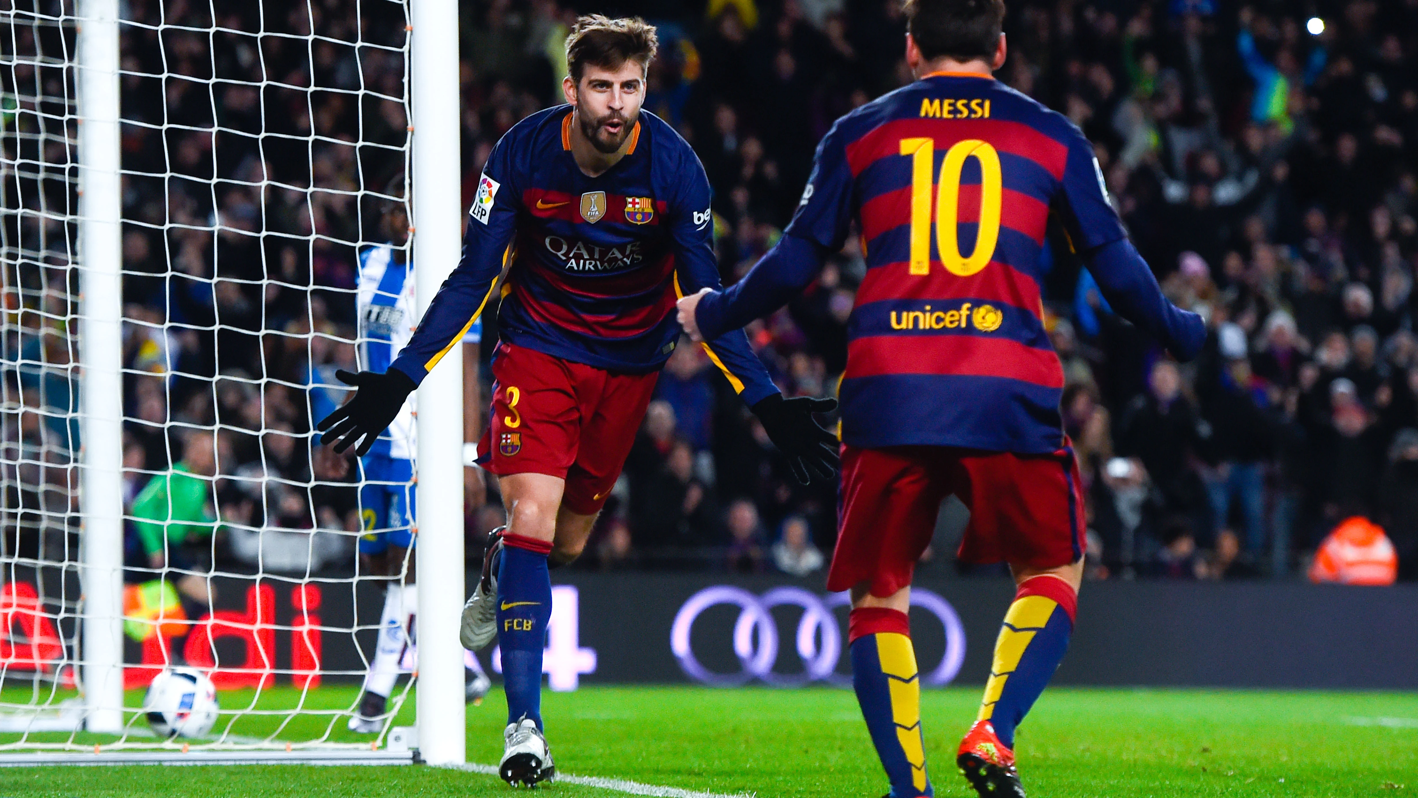 Gerard Piqué celebra un gol con Leo Messi Gerard Piqué celebra un gol con Leo Messi