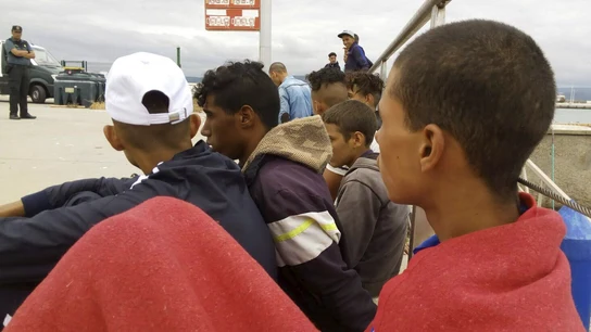 Rescatadas 56 personas de una embarcación en Barbate Rescatadas 56 personas de una embarcación en Barbate