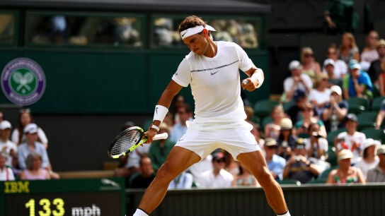 Nadal celebra un punto ante Karen Khachanov