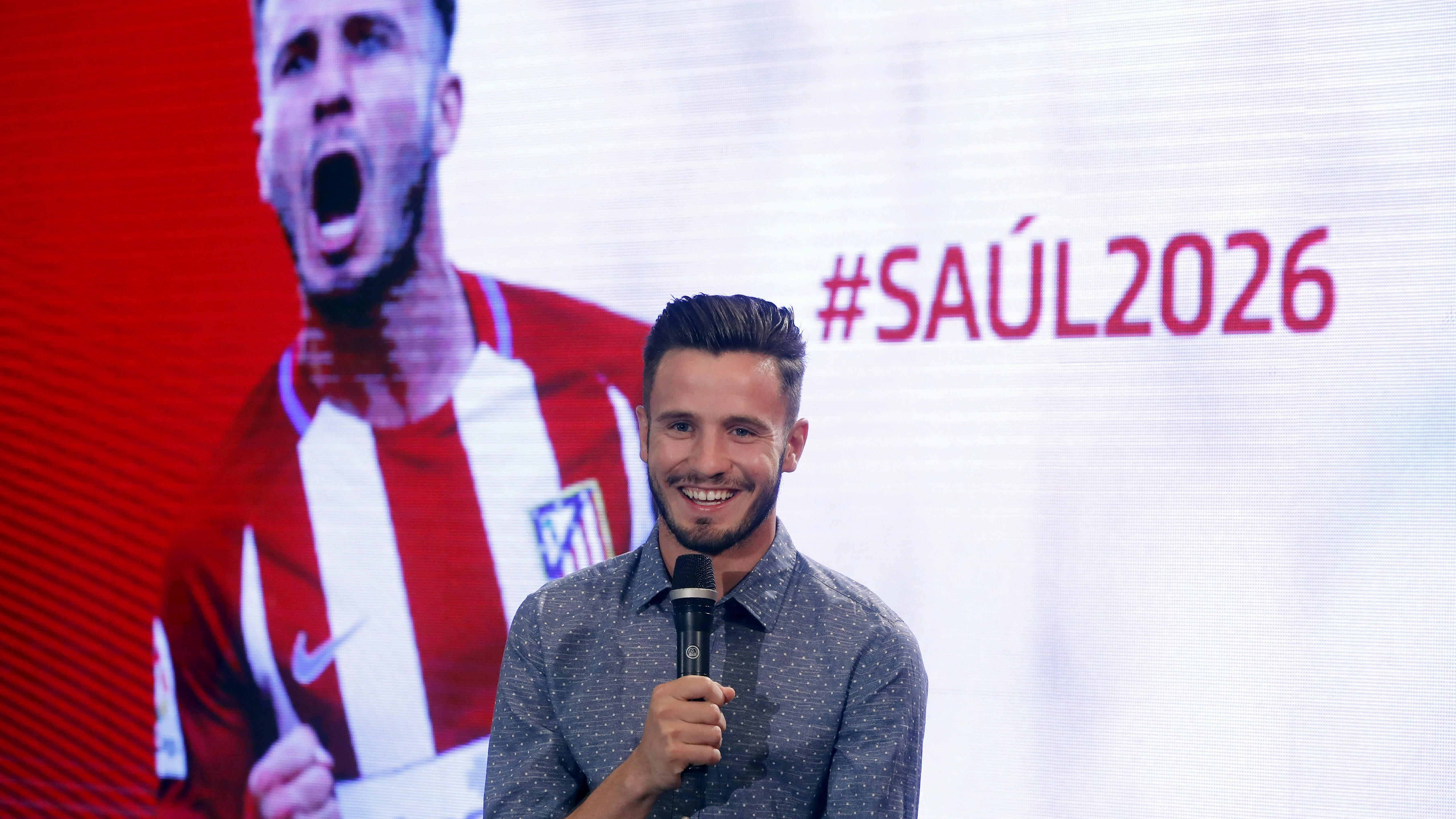 Saúl, en su acto de renovación con el Atlético de Madrid Saúl, en su acto de renovación con el Atlético de Madrid