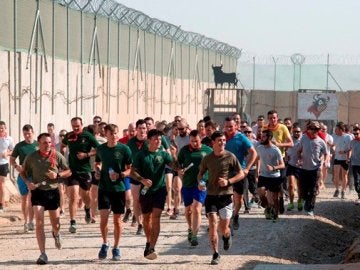 Los militares corriendo un encierro de San Fermín en Irak Los militares corriendo un encierro de San Fermín en Irak