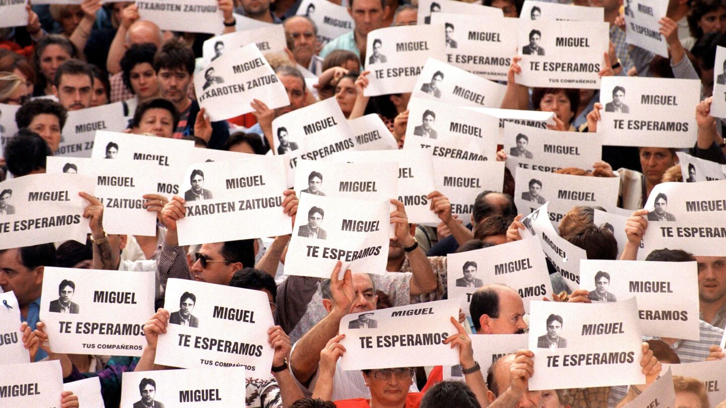 Manifestaci&oacute;n para pedir la liberaci&oacute;n de Miguel &Aacute;ngel Blanco