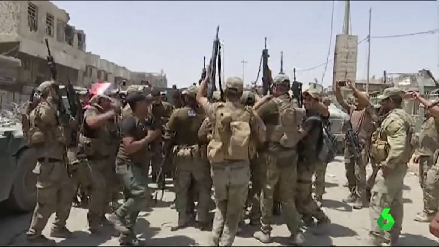 Iraqu&iacute;es celebran la victoria sobre Daesh en Mosul