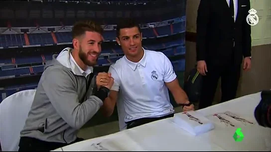 Sergio Ramos, sobre una salida de Cristiano Ronaldo: "Estamos en contacto y estoy muy tranquilo" Sergio Ramos, sobre una salida de Cristiano Ronaldo: "Estamos en contacto y estoy muy tranquilo"