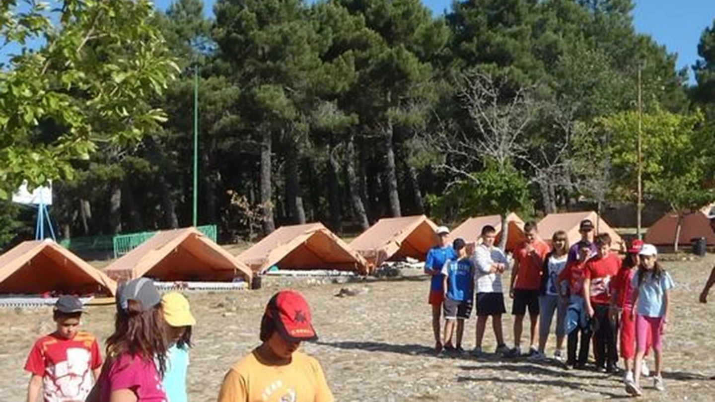 Imagen de archivo de un campamento de verano Imagen de archivo de un campamento de verano