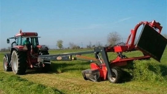Un agricultor encuentra restos humanos mientras araba un bancal Un agricultor encuentra restos humanos mientras araba un bancal