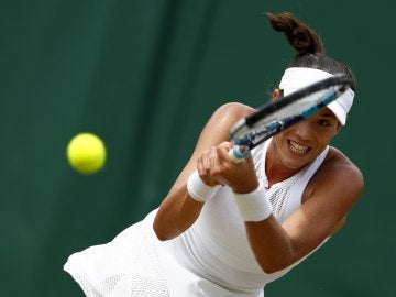 Muguruza resta una pelota ante Angelique Kerber Muguruza resta una pelota ante Angelique Kerber