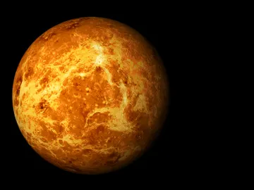 Aunque la masa y el tamaño de Venus son similares a los de la Tierra, su temperatura supera los 400 °C Aunque la masa y el tamaño de Venus son similares a los de la Tierra, su temperatura supera los 400 °C
