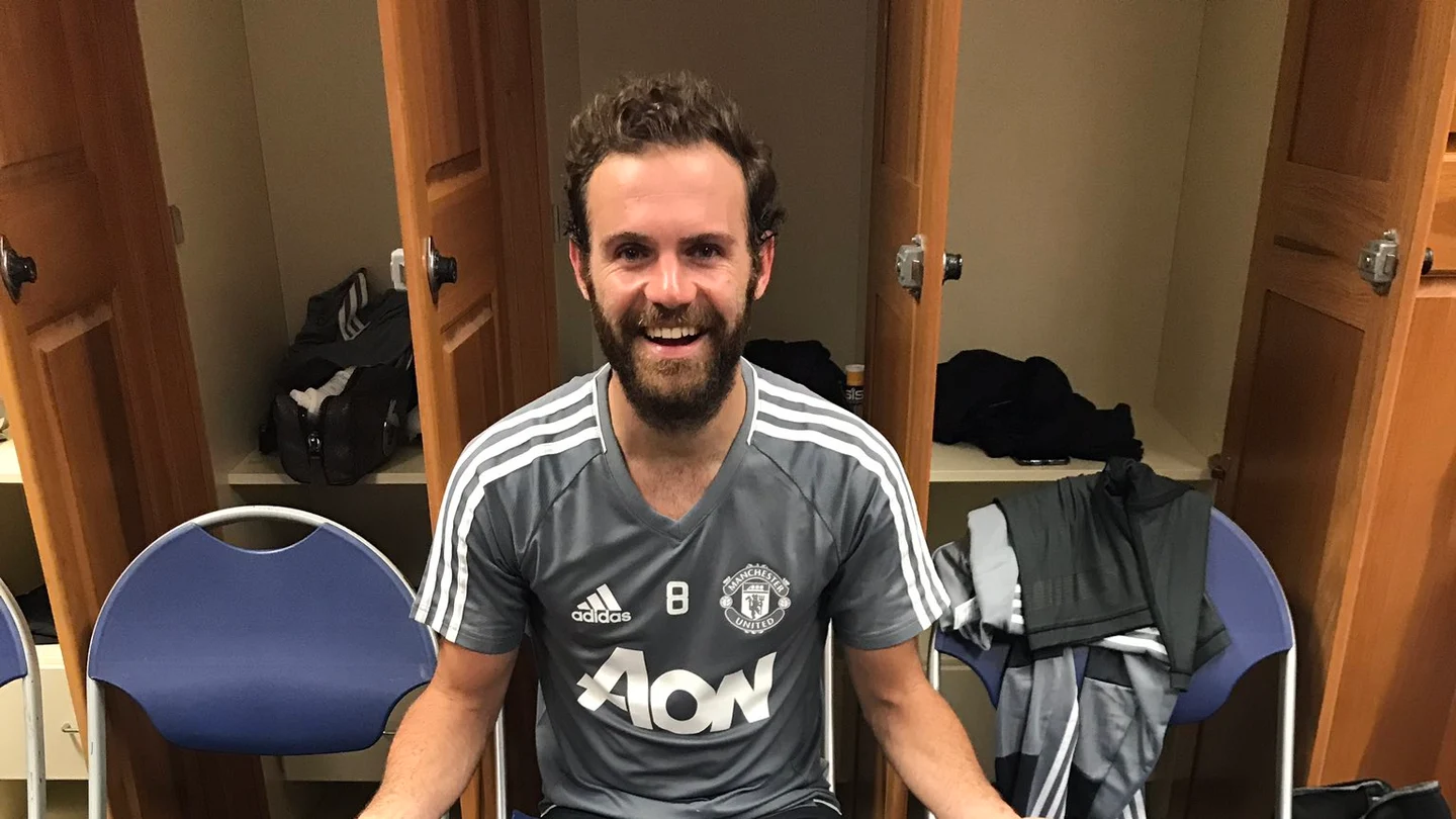 Mata bromea con Lukaku Mata bromea con Lukaku