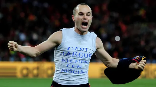 Andrés Iniesta celebra su gol ante Holanda en la final del Mundial