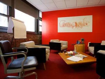 Sala de reuniones de la sede de Google en Nueva York Sala de reuniones de la sede de Google en Nueva York
