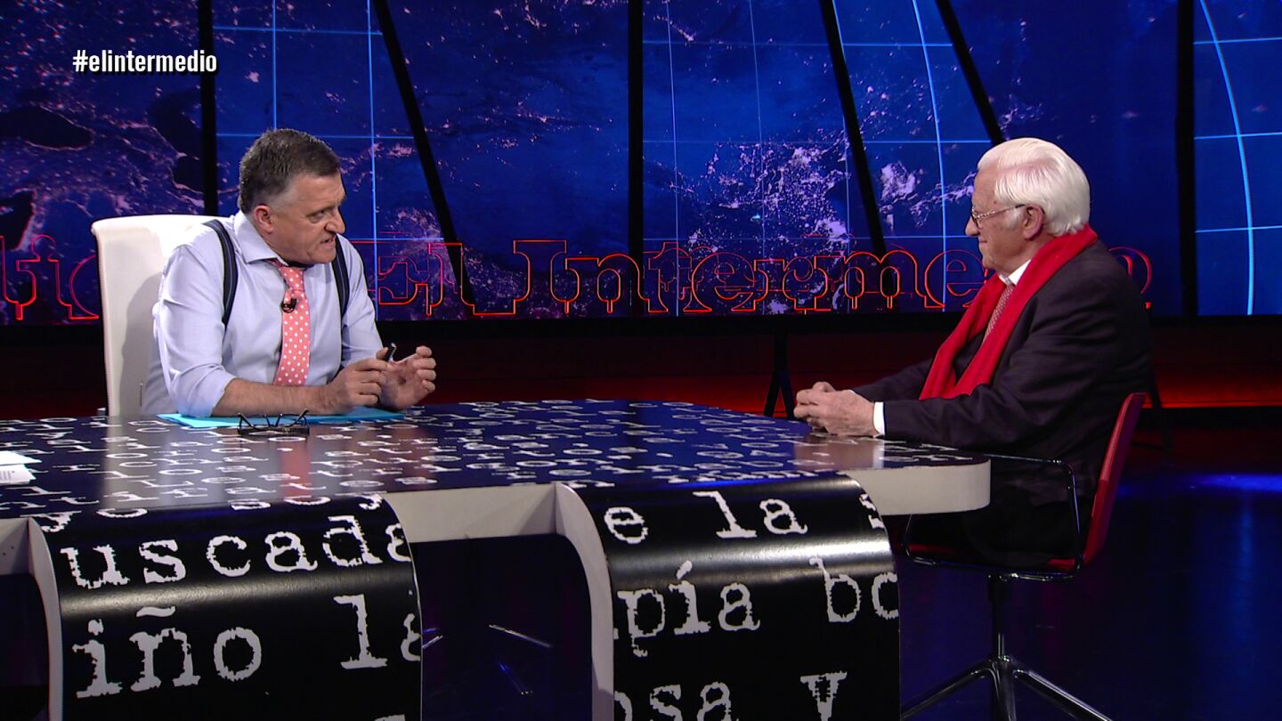 El Gran Wyoming entrevista al padre &Aacute;ngel en El Intermedio