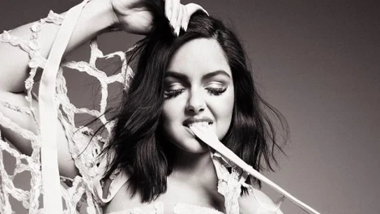 Ariel Winter, actriz de Modern Family, explota ante sus seguidores Ariel Winter, actriz de Modern Family, explota ante sus seguidores